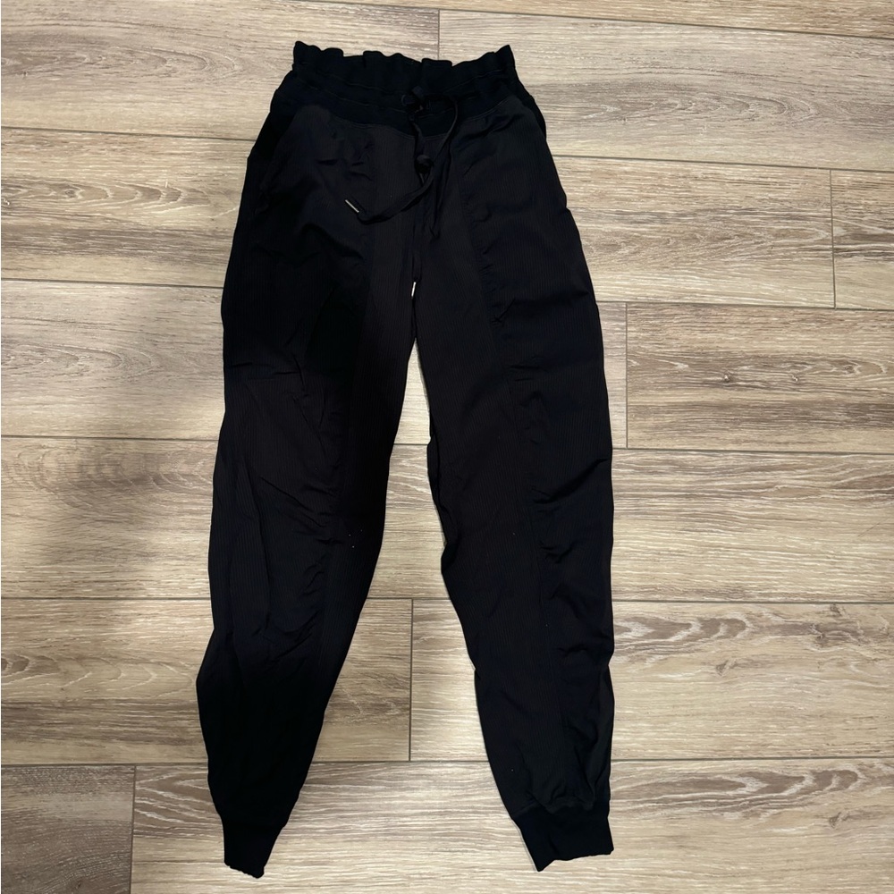 Lululemon dance studio joggers black
